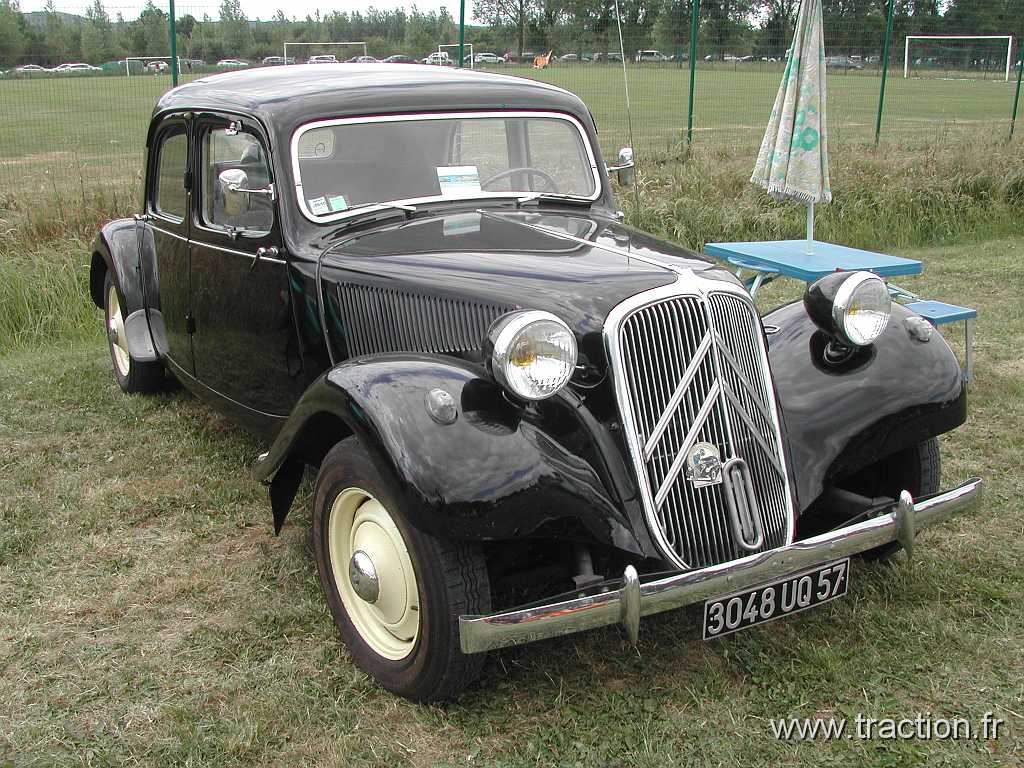 2014_Madine (125).JPG - 29ème Retro Meus'Auto au Lac de Madine, Citroen Traction 11B